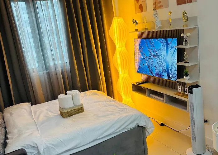 Bed & Breakfast L By Sella Manila